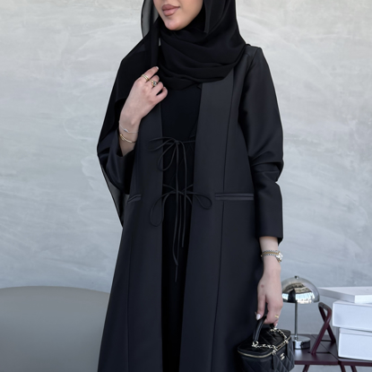 صورة عبايه  ستان فاي بربطات أمامية